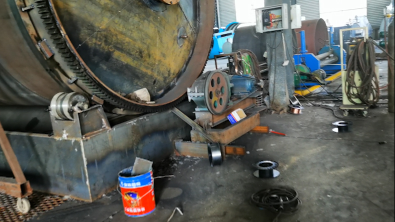 废轮胎裂解炉生产的步骤介绍